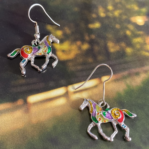 Equestrian Horse Enameled Earrings - Picture 4 of 12